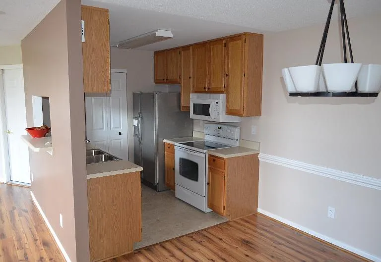 5016 Kemps Lake Dr — Photo 7