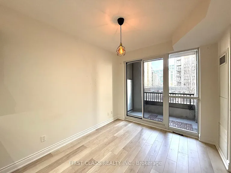 38 Cedarland Dr #315 — Photo 2