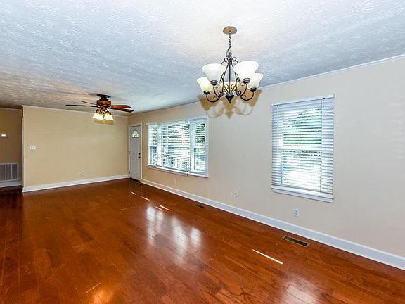 4th image of 117 Hatcher Ln