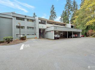 13743 15th Ave NE APT D8, Seattle, WA 98125