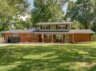 2904 E Lamonta Dr, Springfield, MO 65804