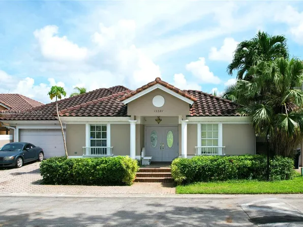 13581 SW 151st Ter, Miami, FL 33186