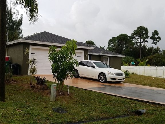 2nd image of 2561 SW Grotto Cir