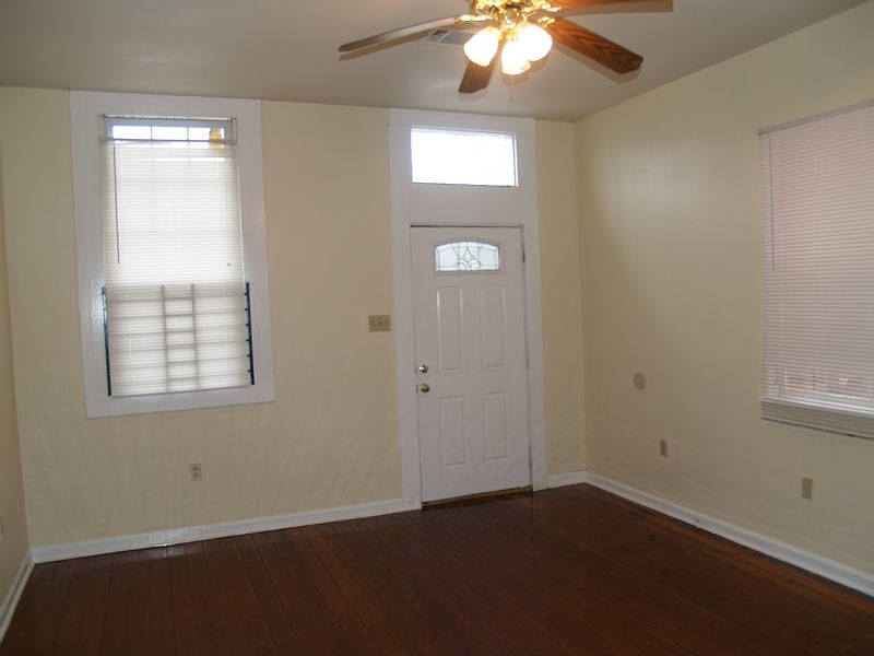 2nd image of 818 N Rocheblave St