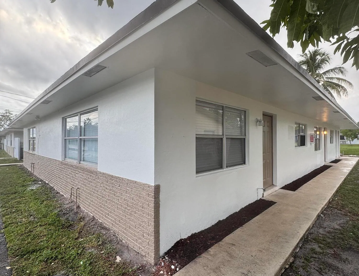 1 bed, 1.0 bath, 686 sqft, $1,550 — Photo 1