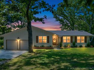 15852 E 450th Rd, Claremore, OK 74017