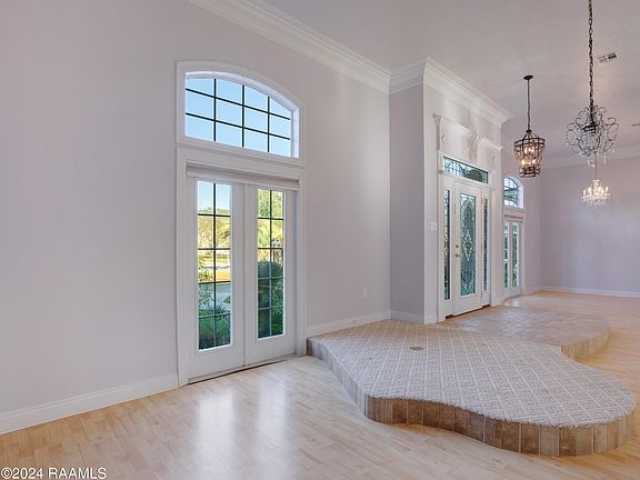 3rd image of 1807 Wilson Dr