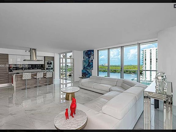 5th image of 330 Sunny Isles Blvd Unit 5-1401