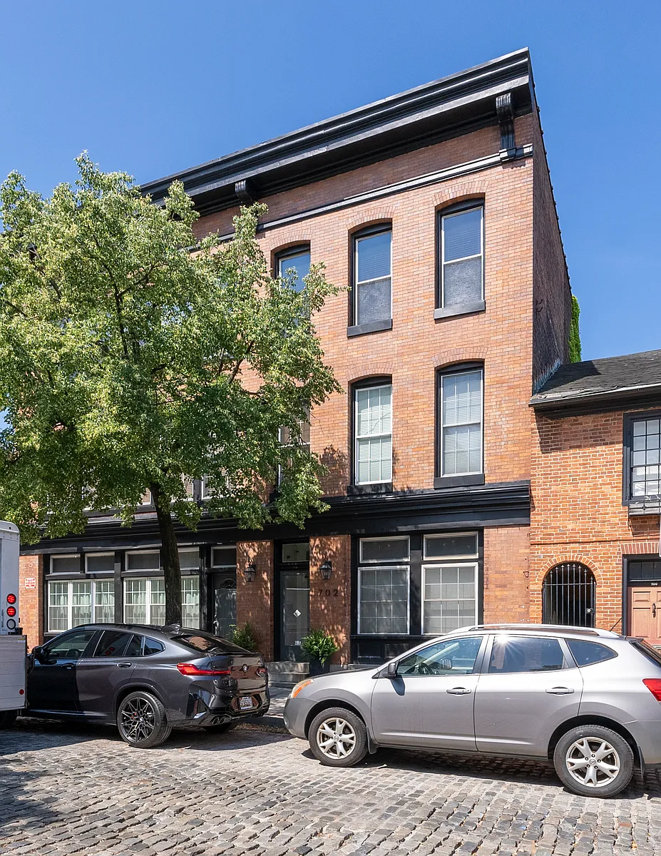 Building Photo - 702 S Wolfe St #8