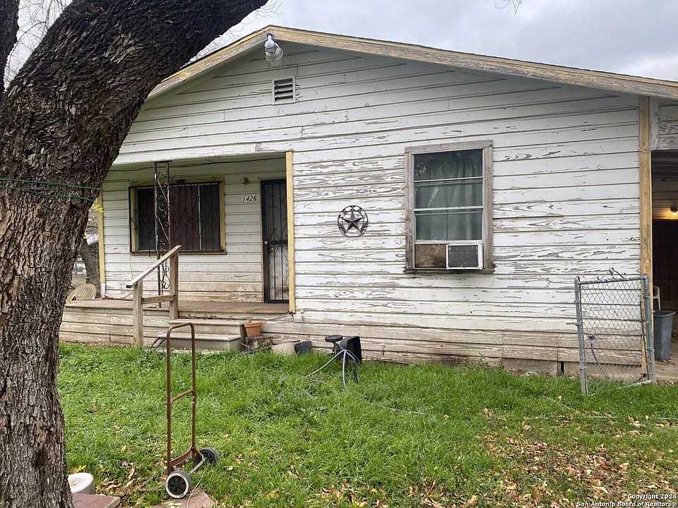 1st image of 1426 BARNEY AVE