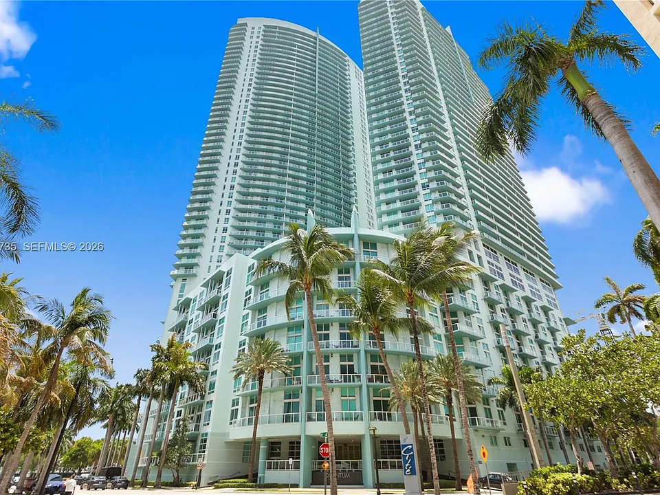 1900 N Bayshore Dr #715