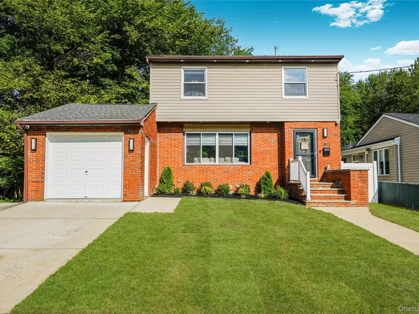 383 Woodrow Rd, Staten Island, NY 10312