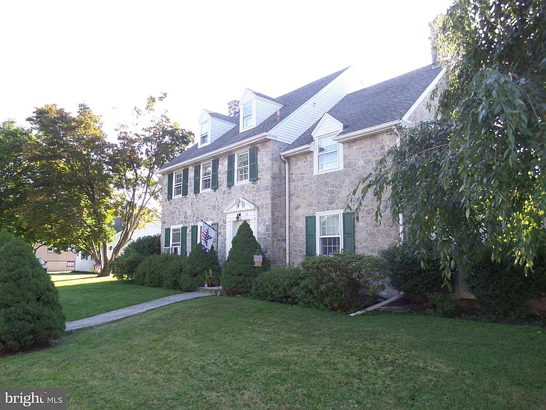 501 E Philadelphia Ave #2 — Photo 2