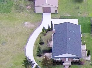 701 Monaville Rd, Lake Villa, IL 60046