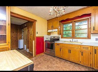 2 Windsor Dr, Hampton, VA 23666