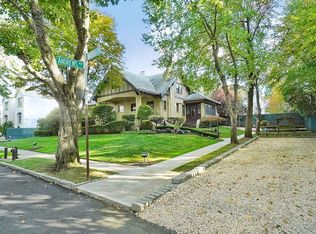 212 Natick St, Staten Island, NY 10306
