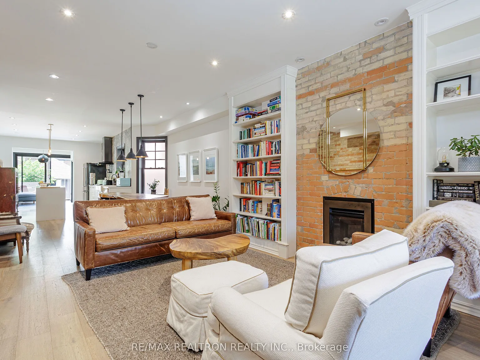 4 bed, $9,000 — Photo 4