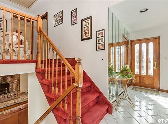 2nd image of 2961 Oakdale Ct