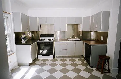 2 bed, 800 sqft, $1,350 — Photo 2