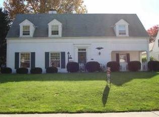 20645 Avalon Dr, Rocky River, OH 44116