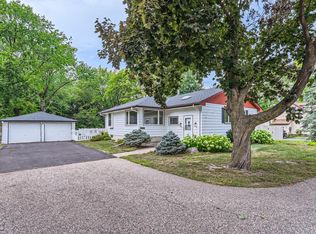 3187 Edgerton St, Vadnais Heights, MN 55127