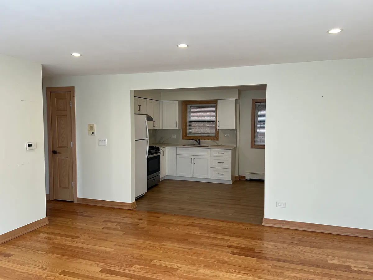 Building Photo - 8541 W Gregory St #1