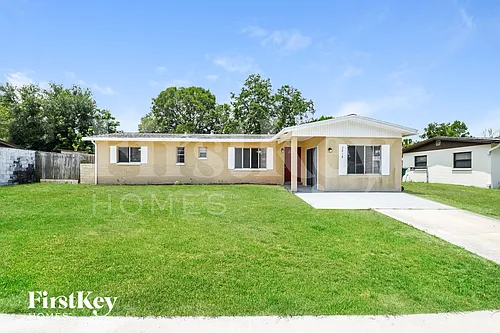 2813 Kenyon Ave Photo 1