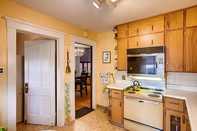 2106 N Raleigh St — Photo 10