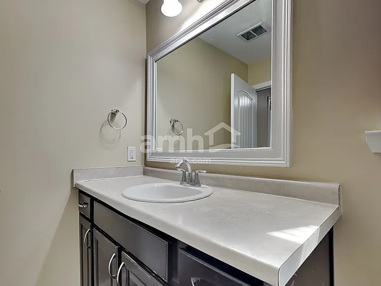 60 Tranquil Pl — Photo 15
