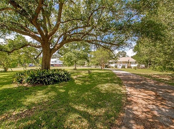 3rd image of 26485 Mandane Dr
