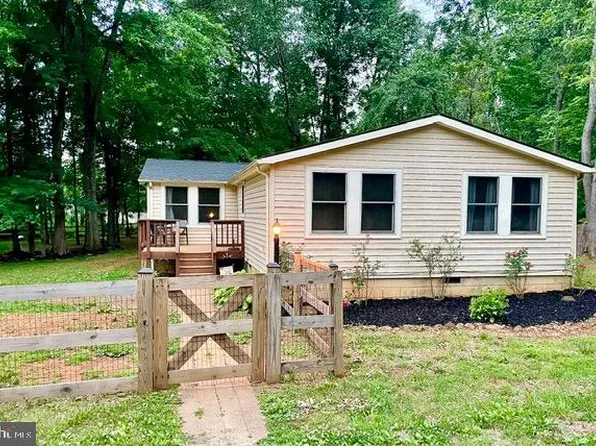 9448 Green Rd, Midland, VA 22728