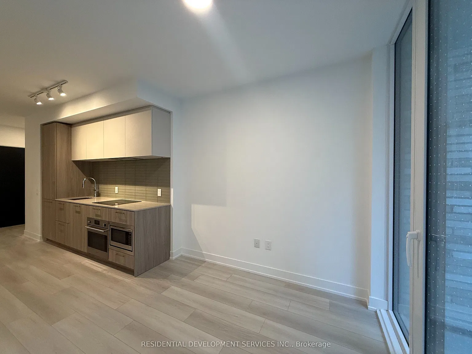 Olive Residences — Photo 2