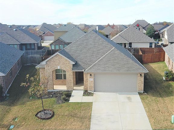 2nd image of 504 Fossil Creek Dr