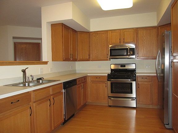 4th image of 10740 S Washington St APT 404