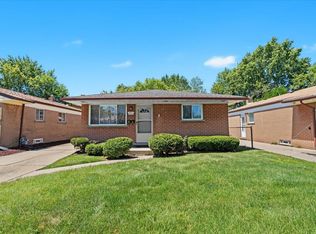 5937 N Evangeline St, Dearborn Heights, MI 48127