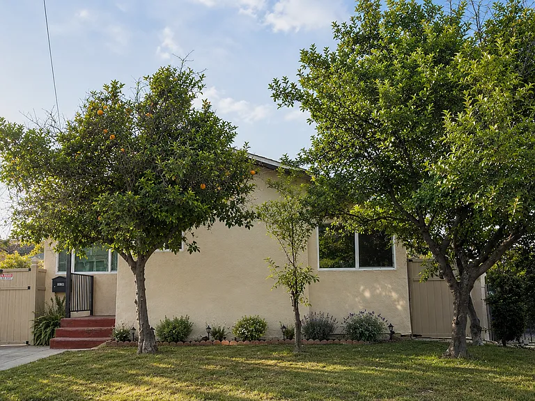 1236 E Harvard St — Photo 19