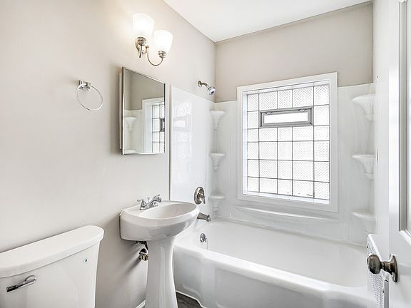 3rd image of 7220 W Center St APT 5