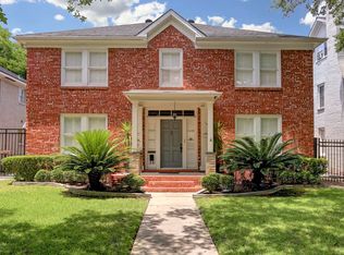 1720 Banks St, Houston, TX 77098