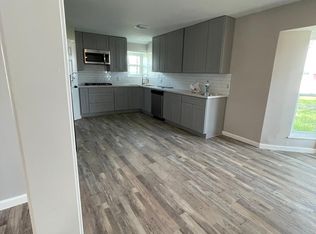 1918 Locust St, Waller, TX 77484