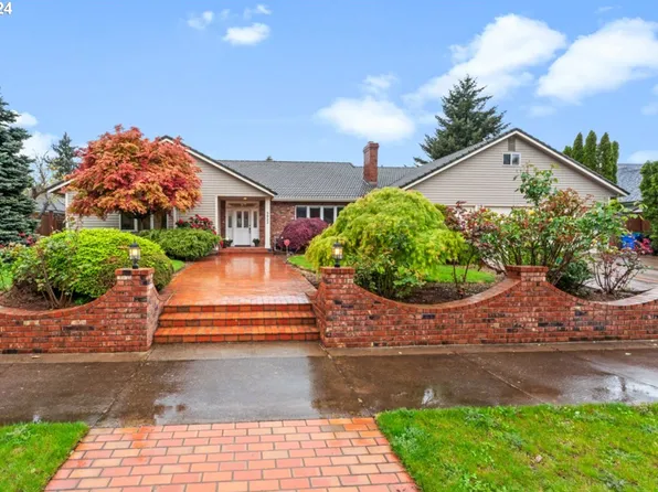 2922 Powderhorn St, Eugene, OR 97408