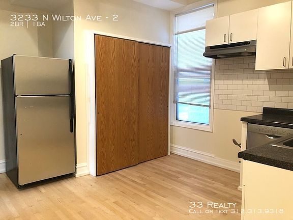 5th image of 3233 N Wilton Ave #2