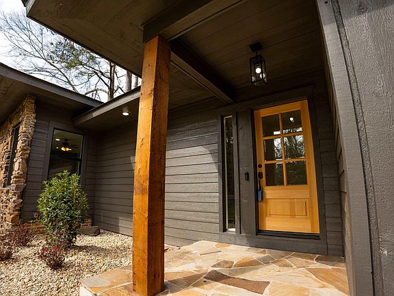 2nd image of 202 E 19th St