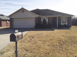 4525 Hawkins Dr, Conway, AR 72034