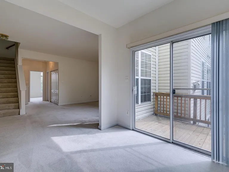 13129 Park Crescent Cir — Photo 18