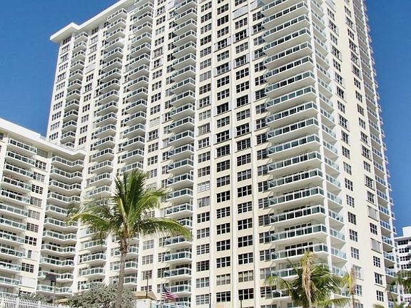 4th image of 3900 Galt Ocean Dr APT 1501
