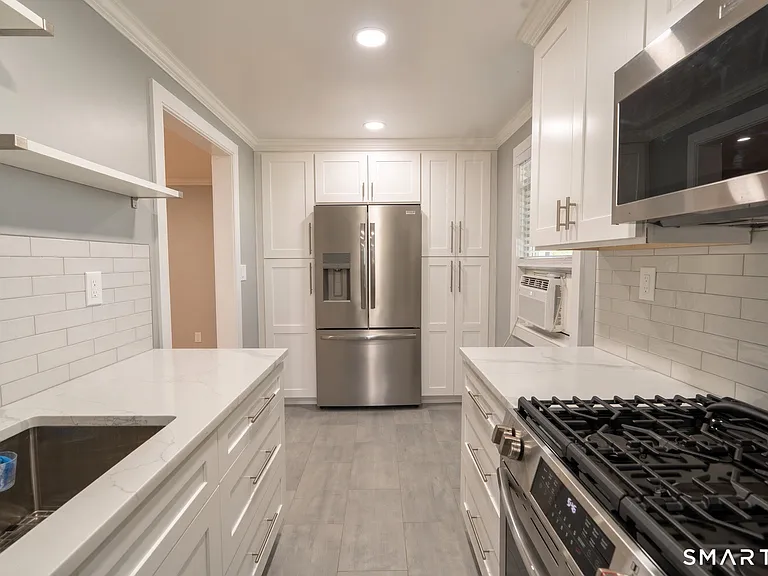 66 Courtland Ave #C4 — Photo 1