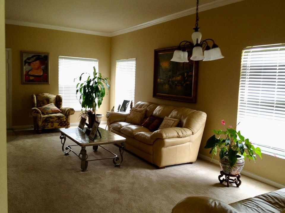 2nd image of 847 Maple Grove Way