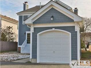 80 Ward Ave, Rumson, NJ 07760