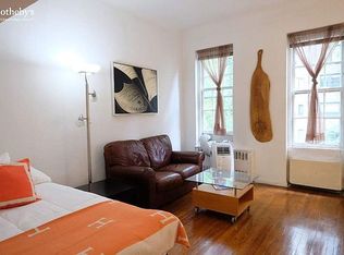 225 E 49th St APT 3A, New York, NY 10017
