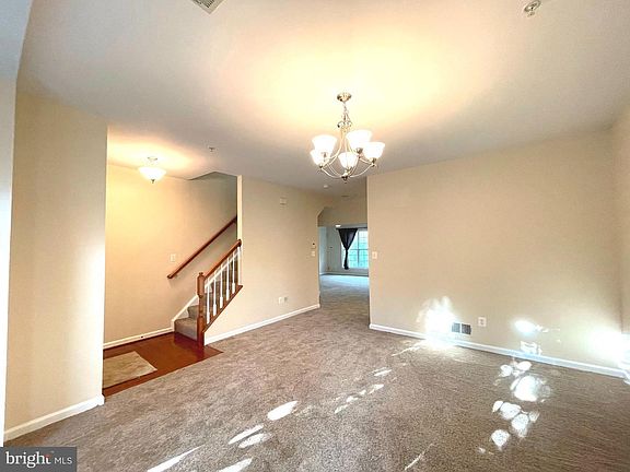 3rd image of 23435 Dahlia Cir